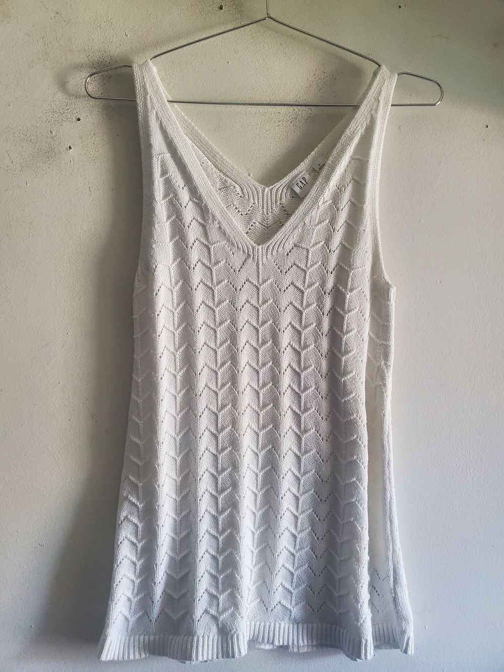 GAP White Open-Knit V-Neck Tank